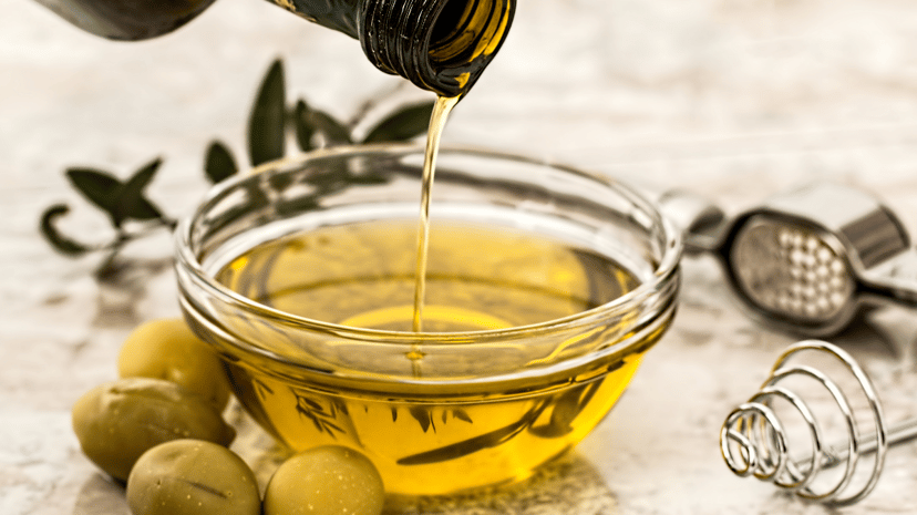 खाना पकाने का तेल: अपने तेलों को जानें और अपने स्वास्थ्य को अनुकूलित करें Cooking Oil: Know Your Oils and Optimize Your Health (in Hindi)